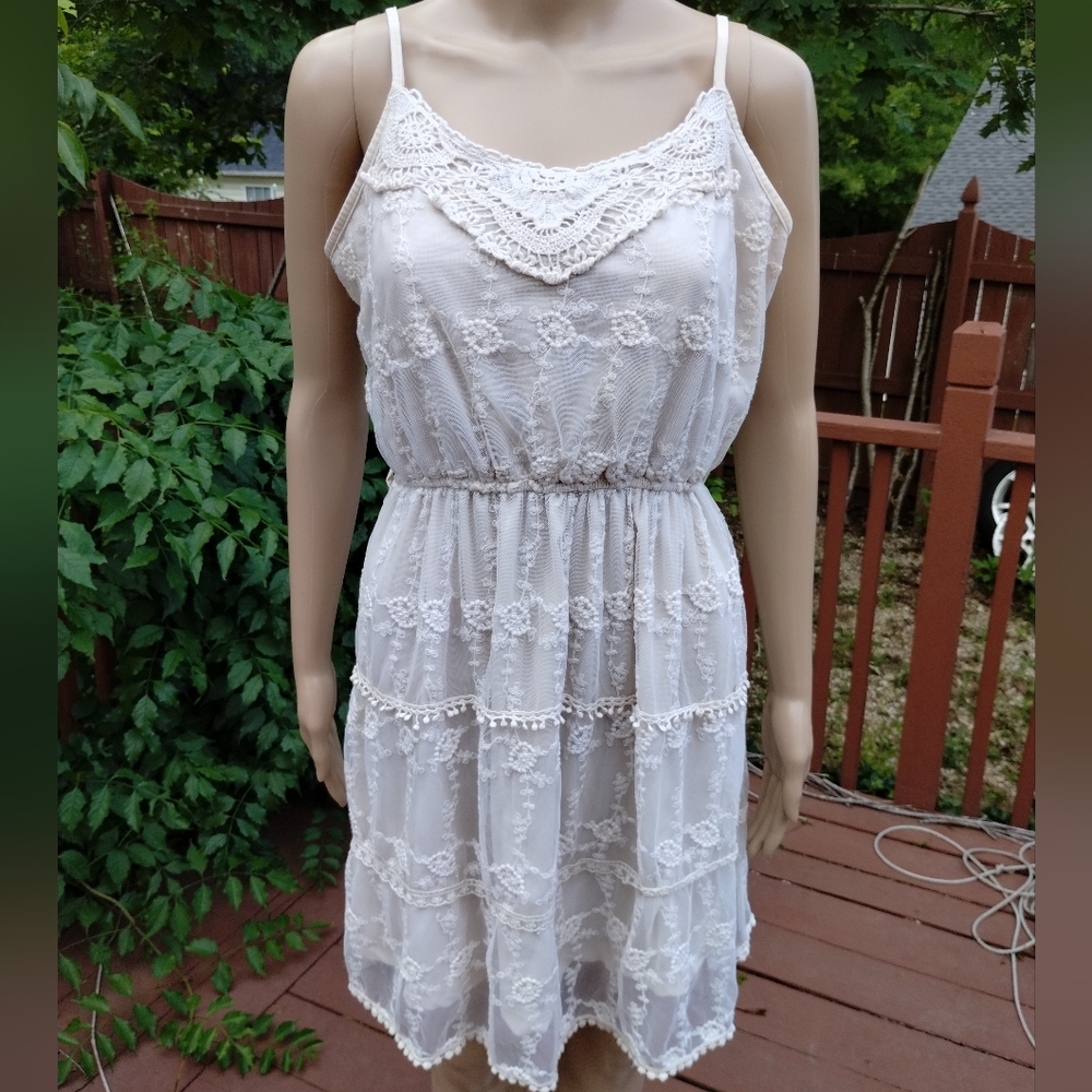 White/Cream Lacy Spaghetti Strap Dress with Inner Lining- XL Junior's